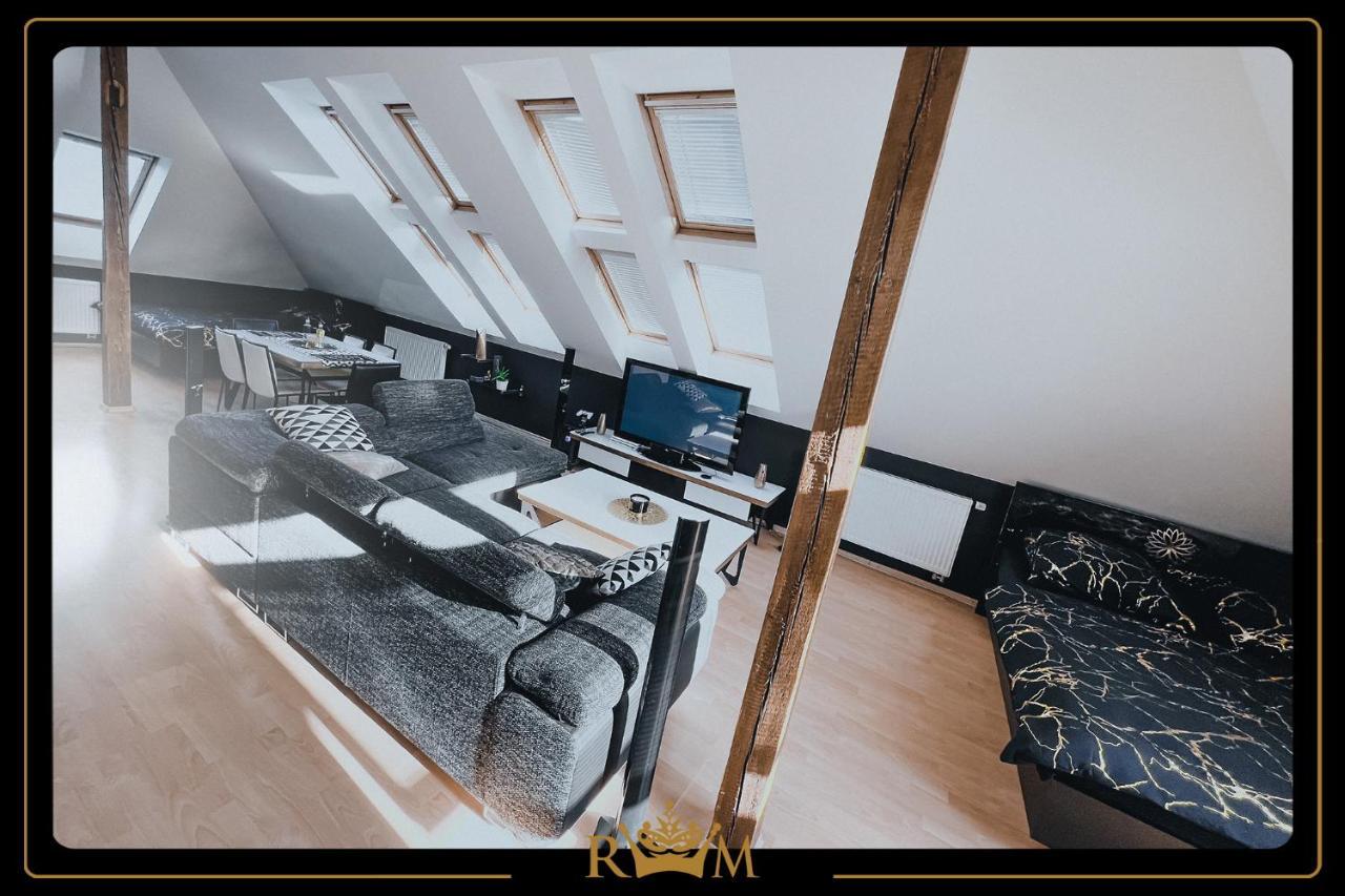 Rm Luxury Apartment In Prague • 6 People • Free Parking • Pets 外观 照片